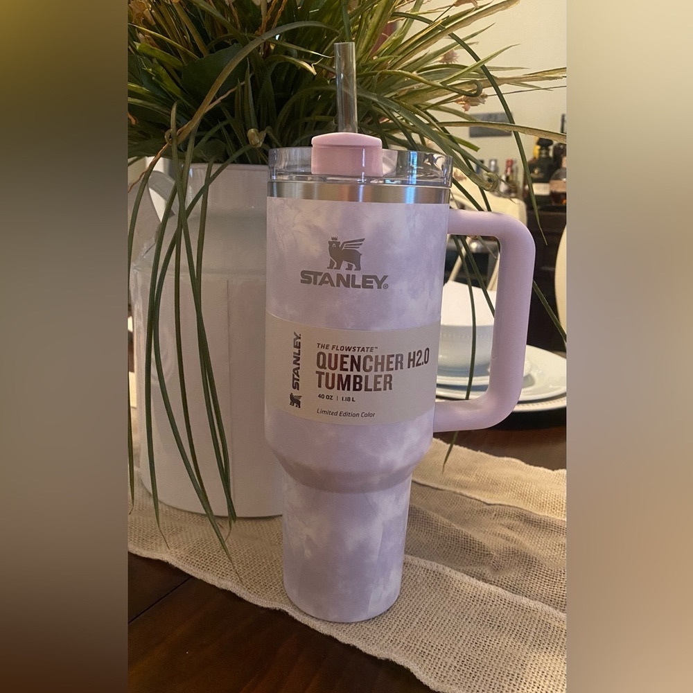 NWT 40 oz Stanley Quencher Target Limited Color- Wisteria Tie-Dye